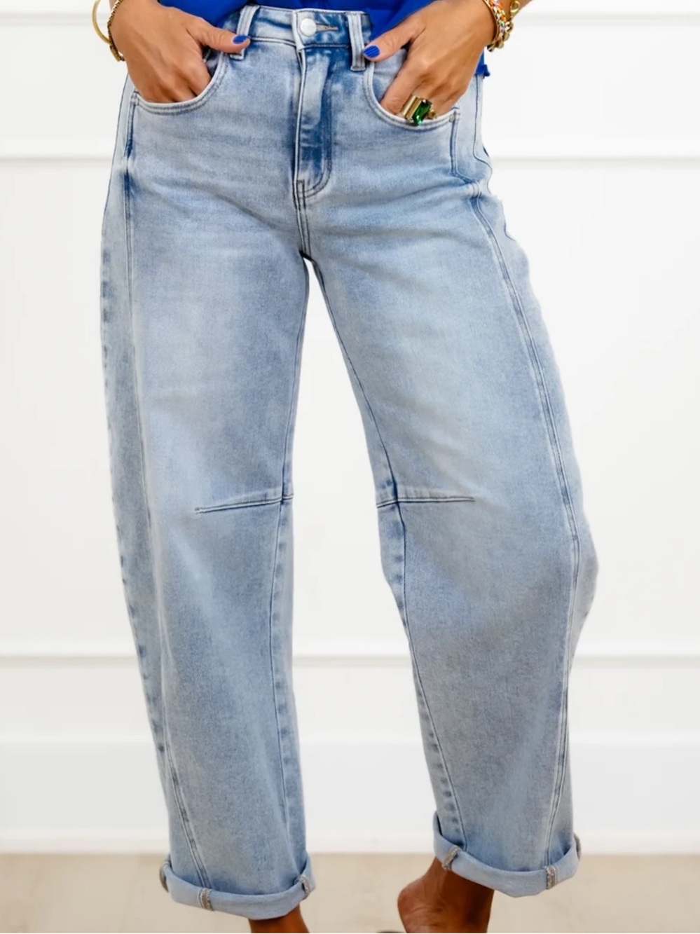 Light Wash Risen High-Rise Barrel Jeans - Light Blue🚌